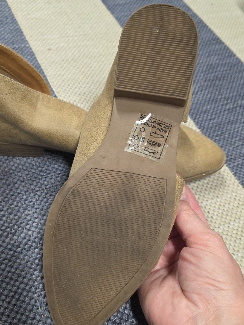 Pointed Qupid Flats in Taupe - Picture 2 of 4